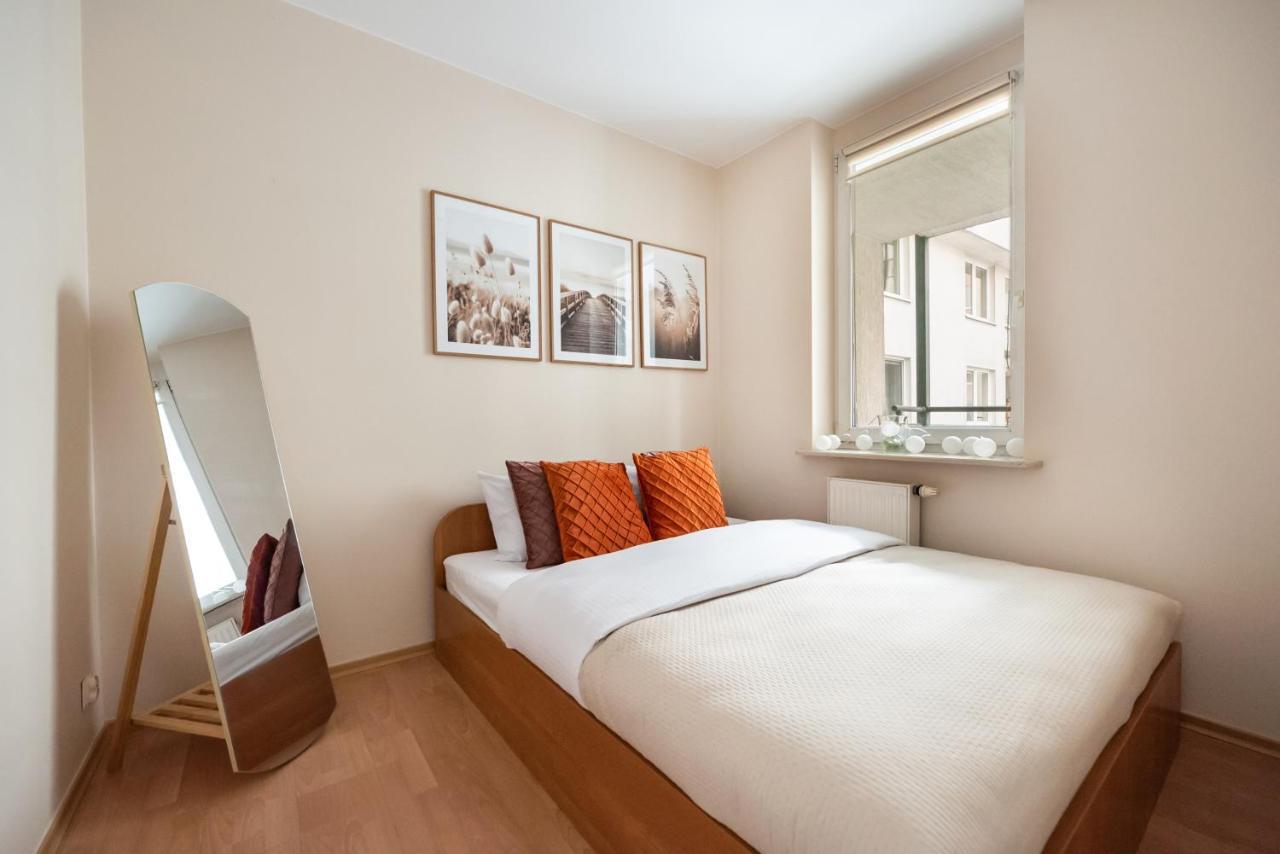 Praga Sulejkowska Comfort Apartment Varşovia Exterior foto