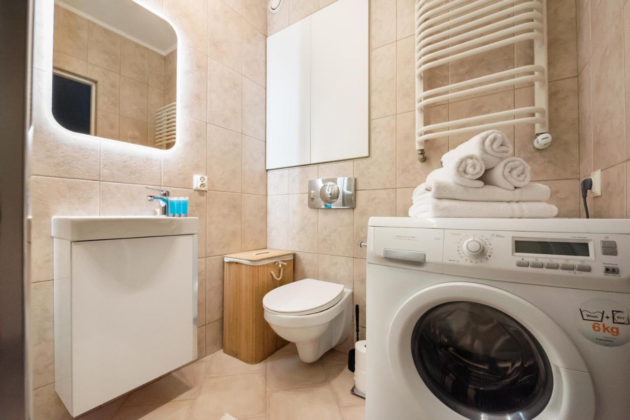 Praga Sulejkowska Comfort Apartment Varşovia Exterior foto